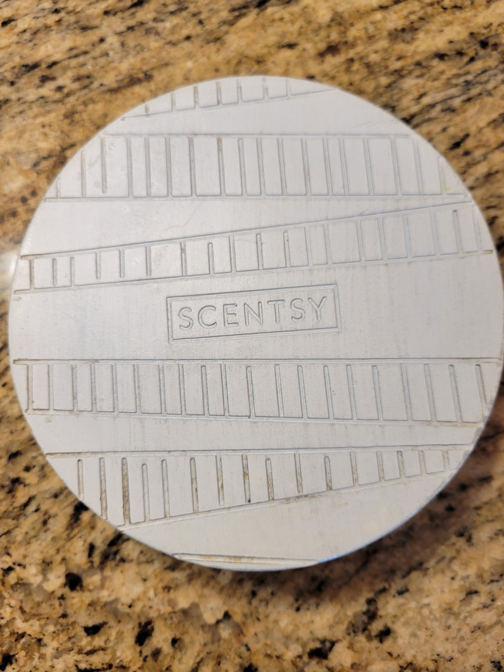 Scentsy White Decorative Round Wax Warmer Stand